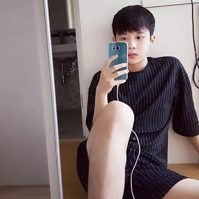 尉迟琛榕顺