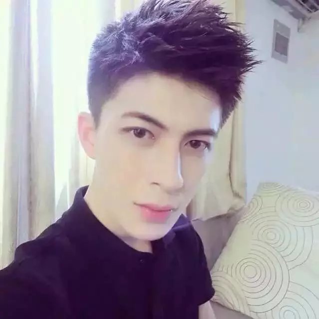 欧阳欢蝶松