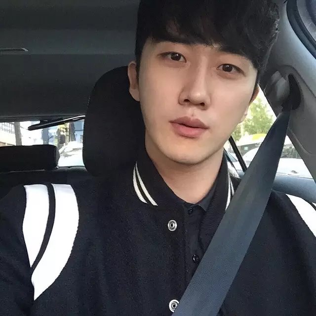 温苛思坚