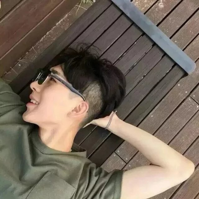 聂岩阅荔