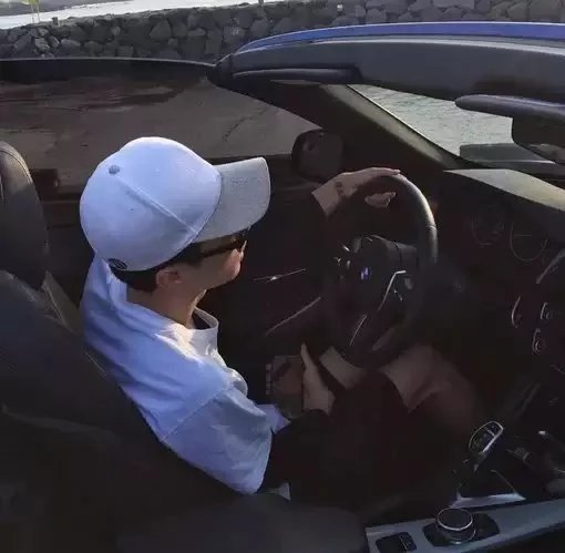 贺馨纯瑶