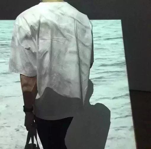 戴乐东泽